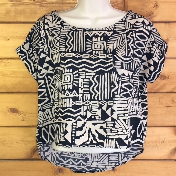 Forever 21 | Tribal Print Hi-Lo Crop Blouse Size M - Picture 1 of 4